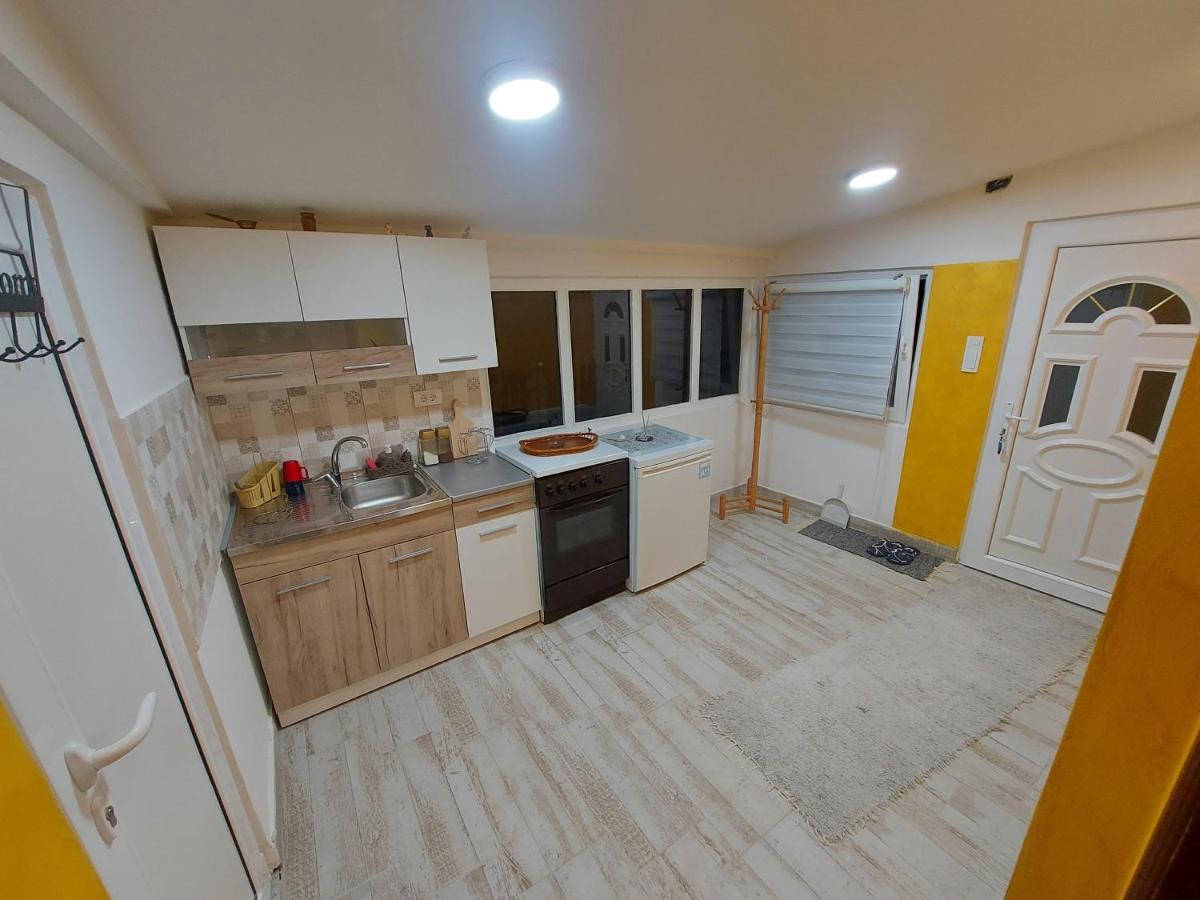 Djurdjevak Apartamento Valjevo Exterior foto